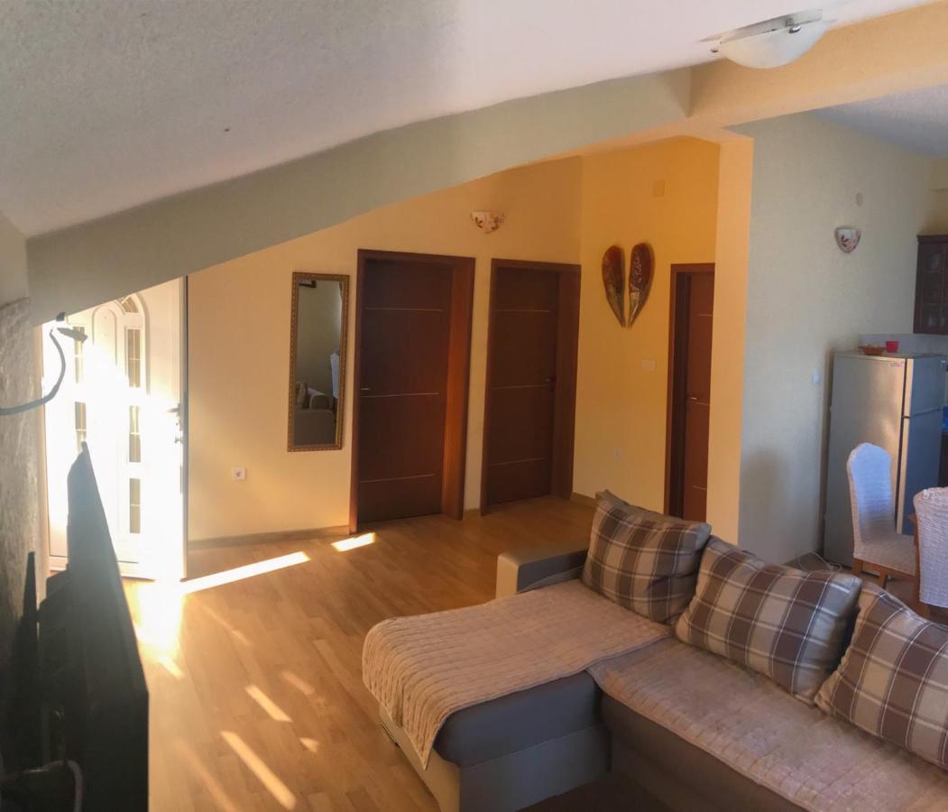Jovana -- Porodicni Apartmani Igalo Herceg Novi Extérieur photo