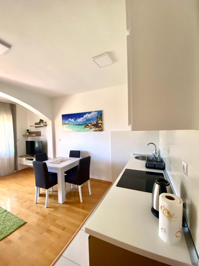 Jovana -- Porodicni Apartmani Igalo Herceg Novi Extérieur photo